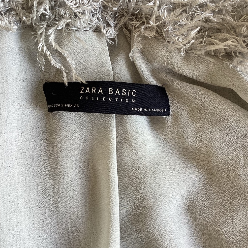 Zara Basic Grey/ Silver Feather Shimmery Open Sweater SZ S - Picture 6 of 6